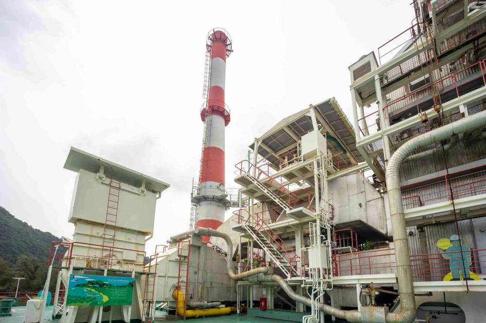 ศูนย์เรียนรู้โรงไฟฟ้าขนอม “โรงไฟฟ้าเรือลอยน้ำ…จากหน่วยผลิตพลังงาน สู่การเป็นมรดกอุตสาหกรรมแลนด์มาร์กสำคัญของชุมชน”