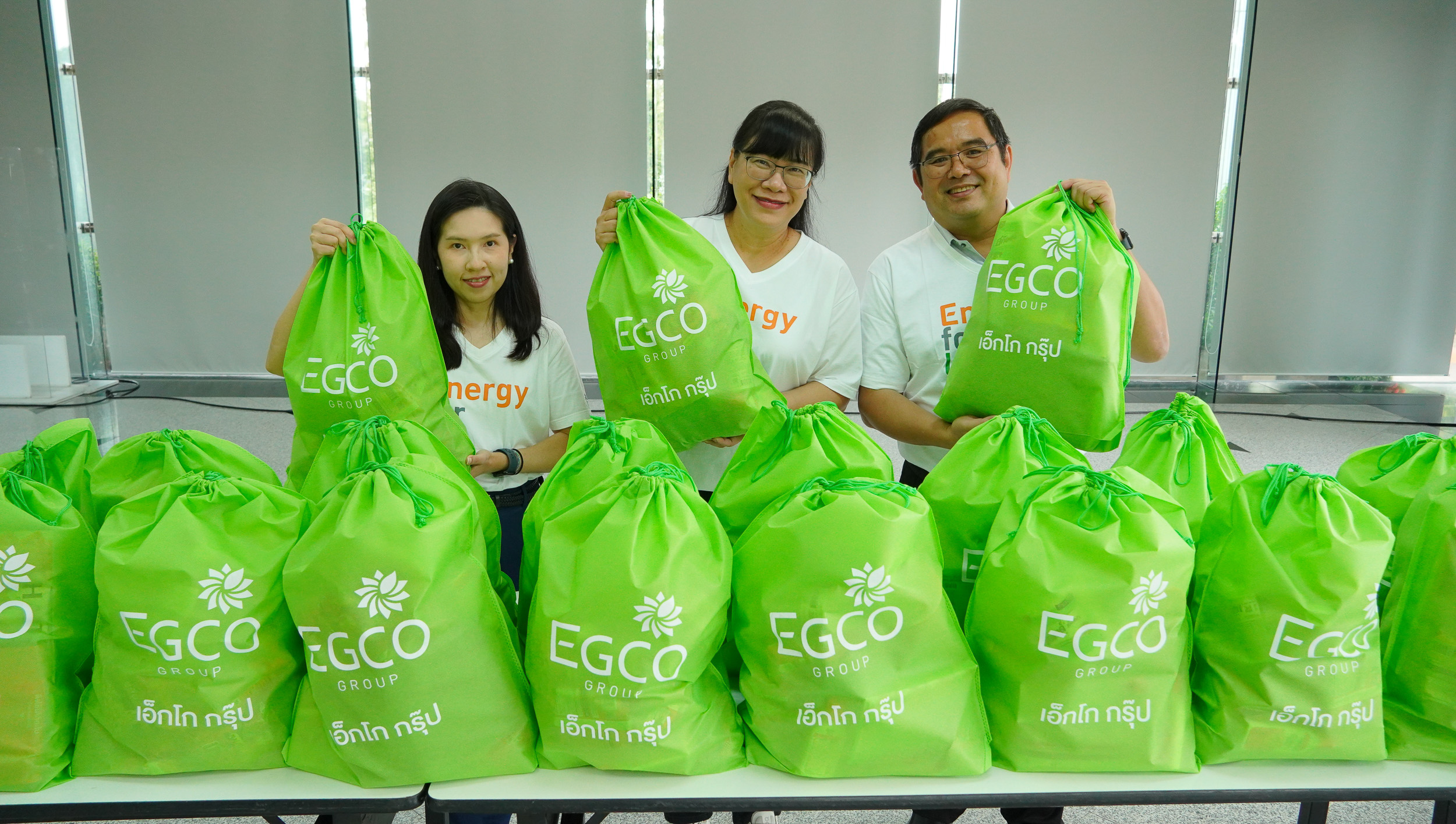 EGCO Group ส่งต่อพลังใจ มอบถุงยังชีพ ช่วยผู้ได้รับผลกระทบจากน้ำท่วมในเขตหลักสี่